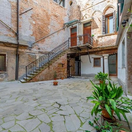 Cannaregio Romantic View Apartment Venesia Bagian luar foto