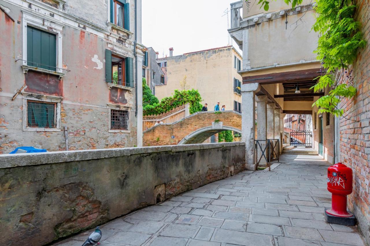 Cannaregio Romantic View Apartment Venesia Bagian luar foto